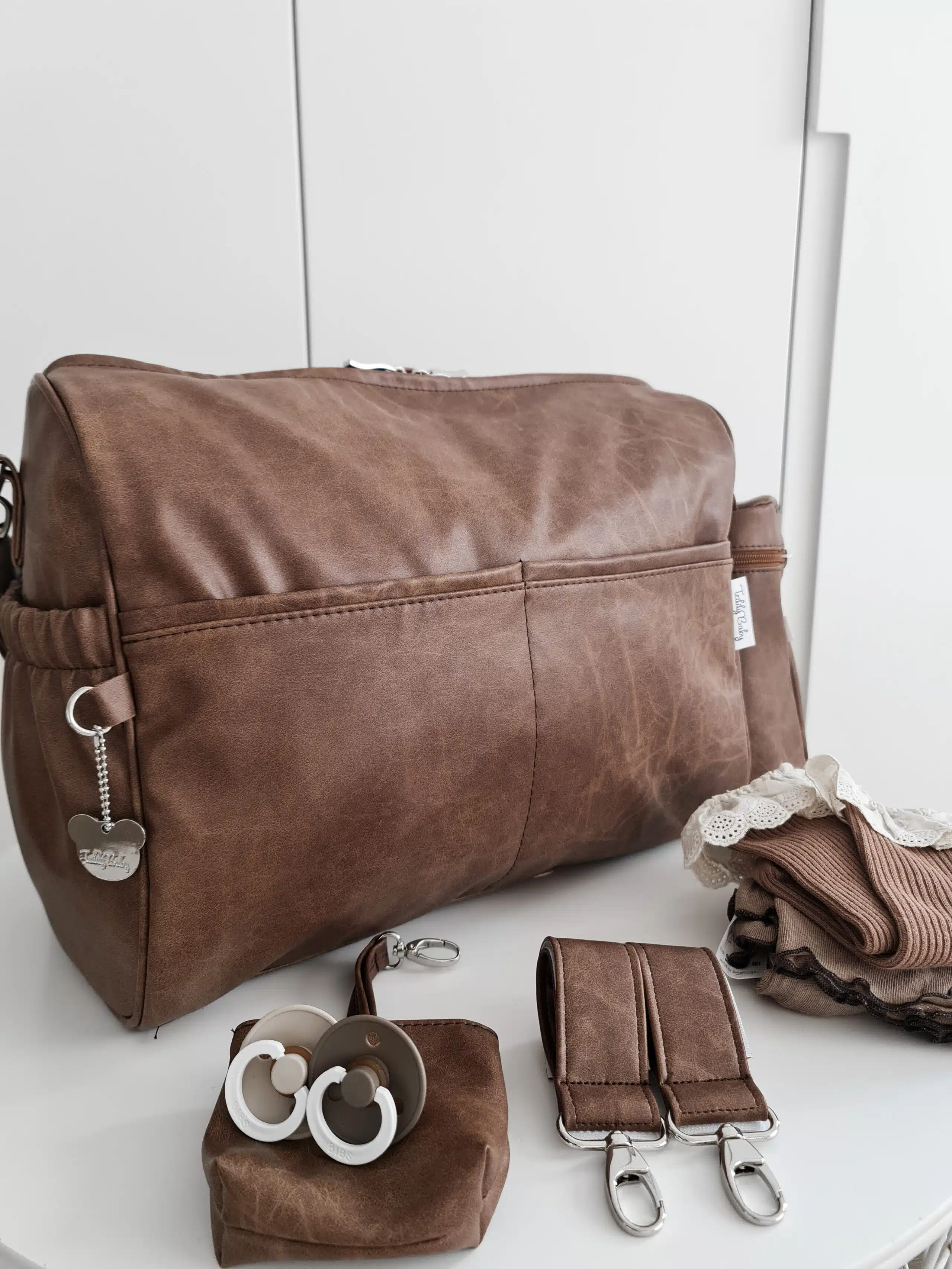 ⁦תיק החתלה - שוקולד⁩ – תמונה ⁦3⁩